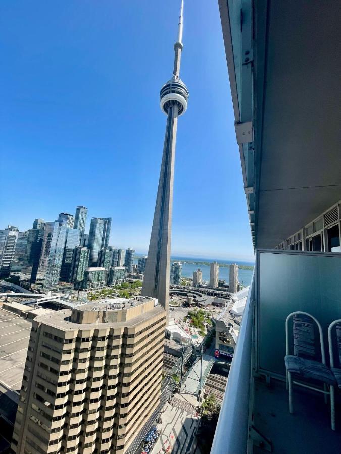 Two Br Two Ba Condo Face To Cn Tower Step To Rogers Centre Toronto Bagian luar foto
